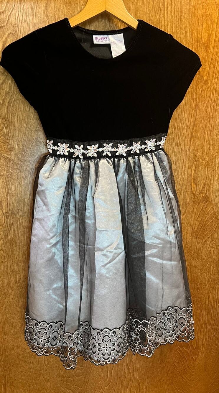 Blueberi Boulevard Girl's Black Velvet and Silver Formal Dress sze 10